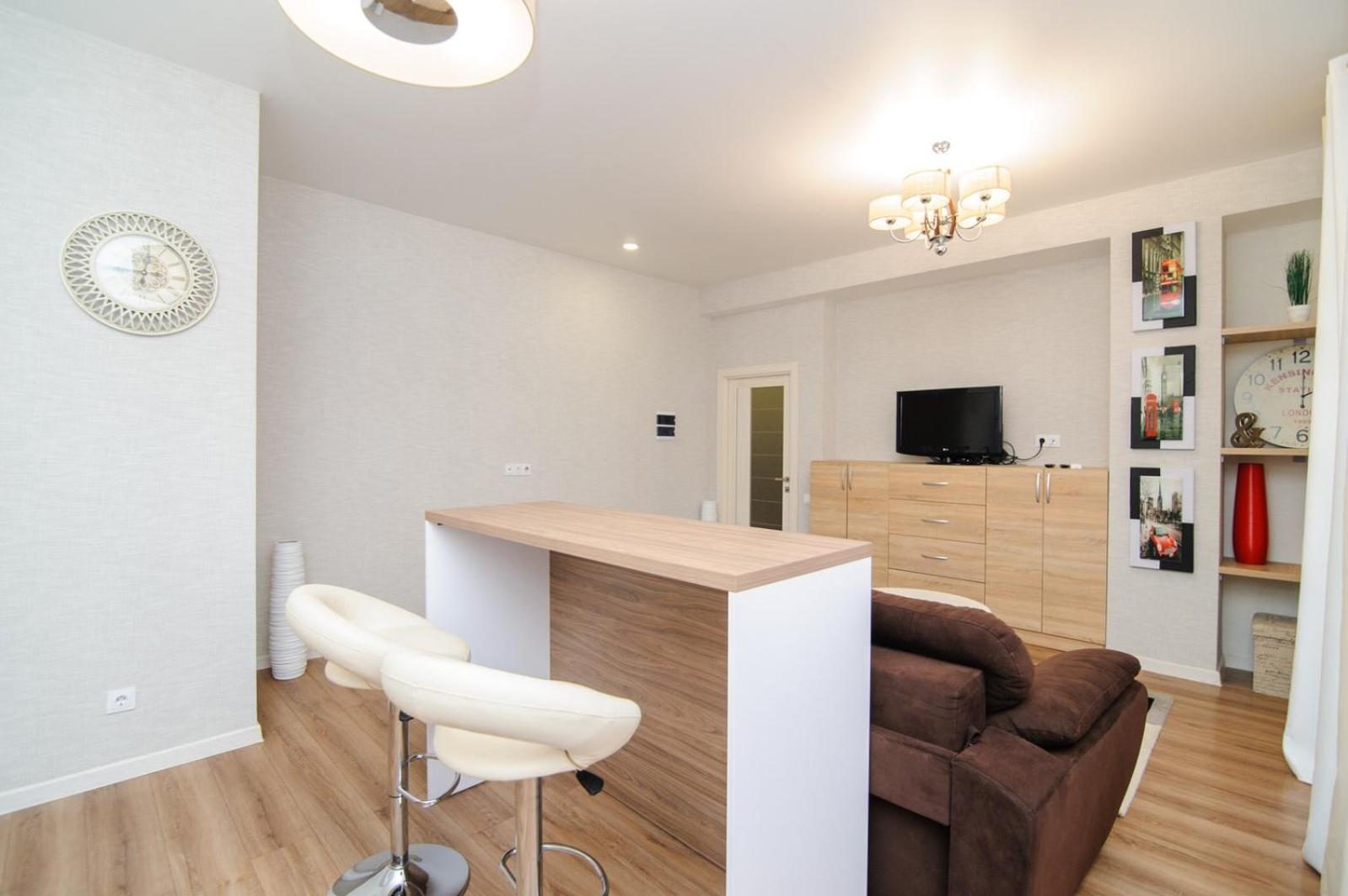 Extra Grand Lev Tolstoi Two Bedrooms Chisináu Exterior foto